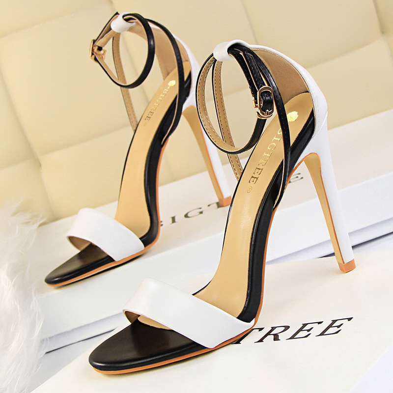 Mulheres preto-branco conciso  - Casual Sandal Leather avaliação e preço